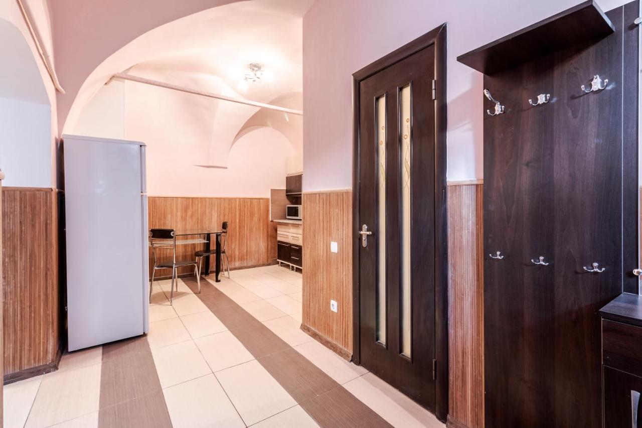 New Ruska Apartment Lviv Ngoại thất bức ảnh