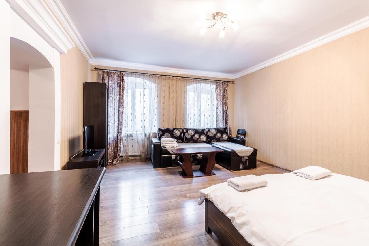 New Ruska Apartment Lviv Ngoại thất bức ảnh